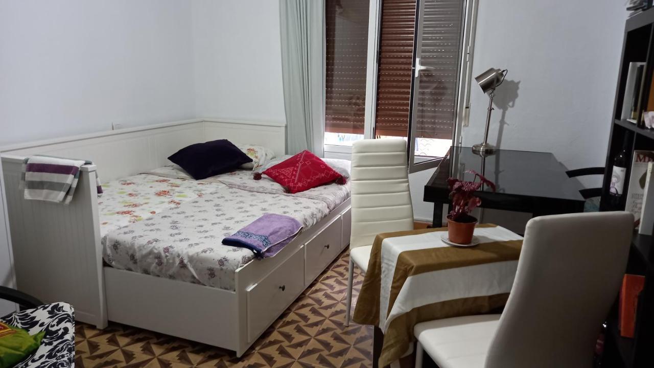 Las Golondrinas Habitacion En Piso Centrico Para Una O Dos Personas ซาราโกซา ภายนอก รูปภาพ