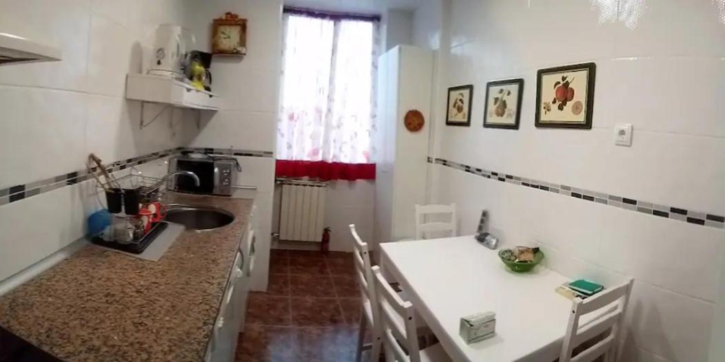 Las Golondrinas Habitacion En Piso Centrico Para Una O Dos Personas ซาราโกซา ภายนอก รูปภาพ